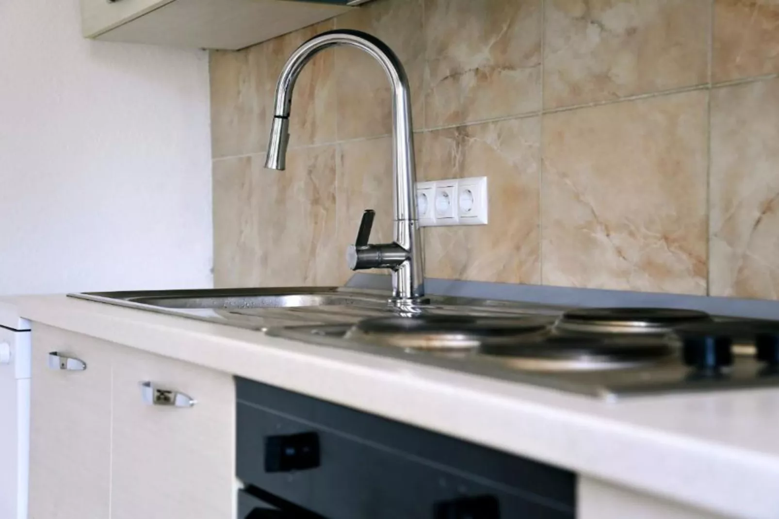 Holiday Home Mumy - Four Bedroom Holiday Home with Pool-Kitchen