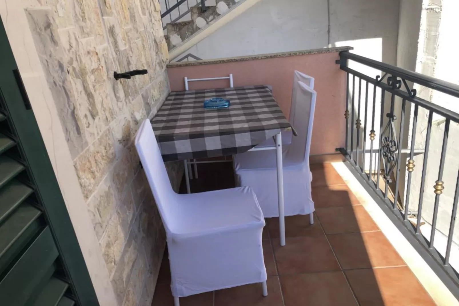 Apartmani Villa Borzic - One Bedroom Apartment with  Terarce and Sea View 1- Omiš-Balcon-terrasse