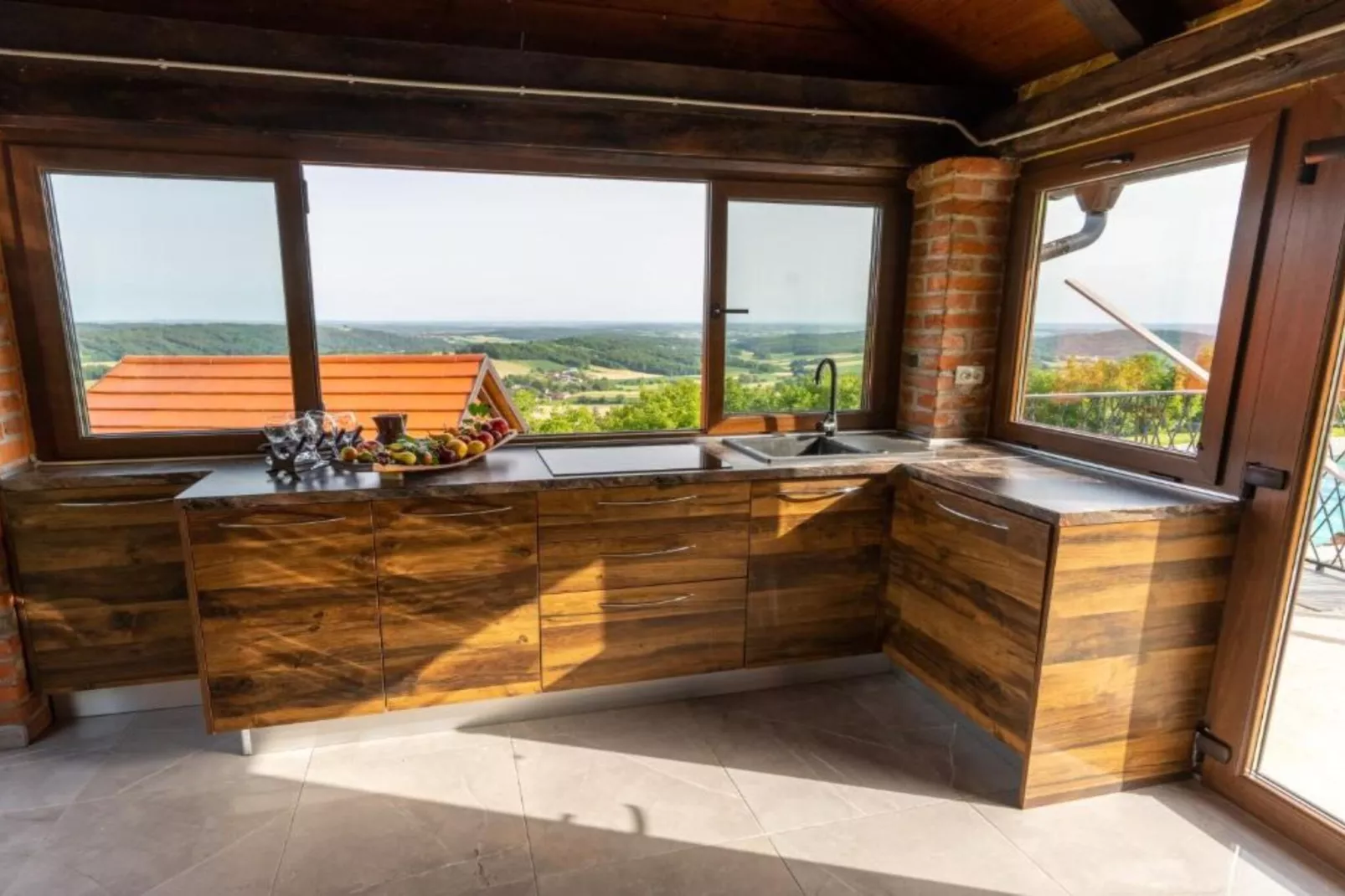 Villa Breg - Four Bedroom Villa with Pool, Hot-Tub and Sauna-Cuisine