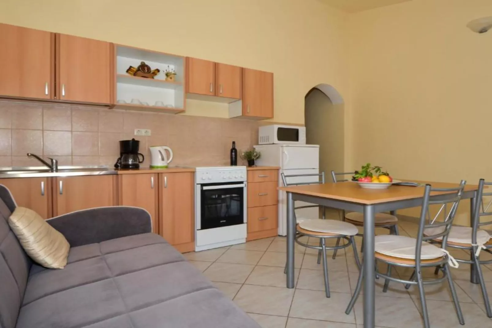 Apartments Nina - Two Bedroom Apartment with Balcony A1-Cuisine