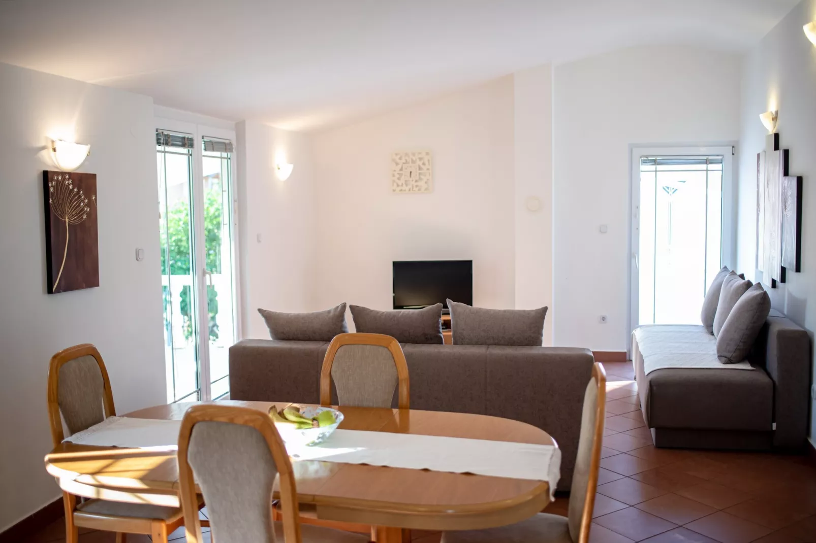 Apartments Ivankovic - Two Bedroom Apartment with Terrace-Living room