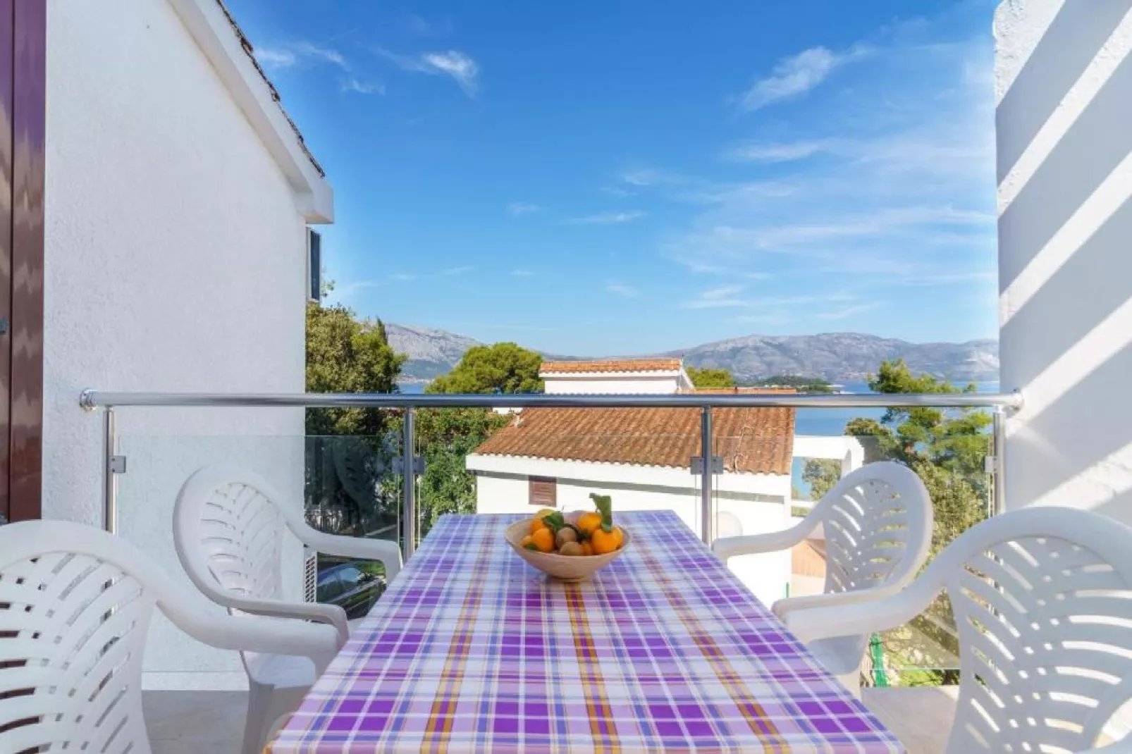Lumbarda Resort Apartments - Standard One-Bedroom Apartment  F11-Terrace balcony