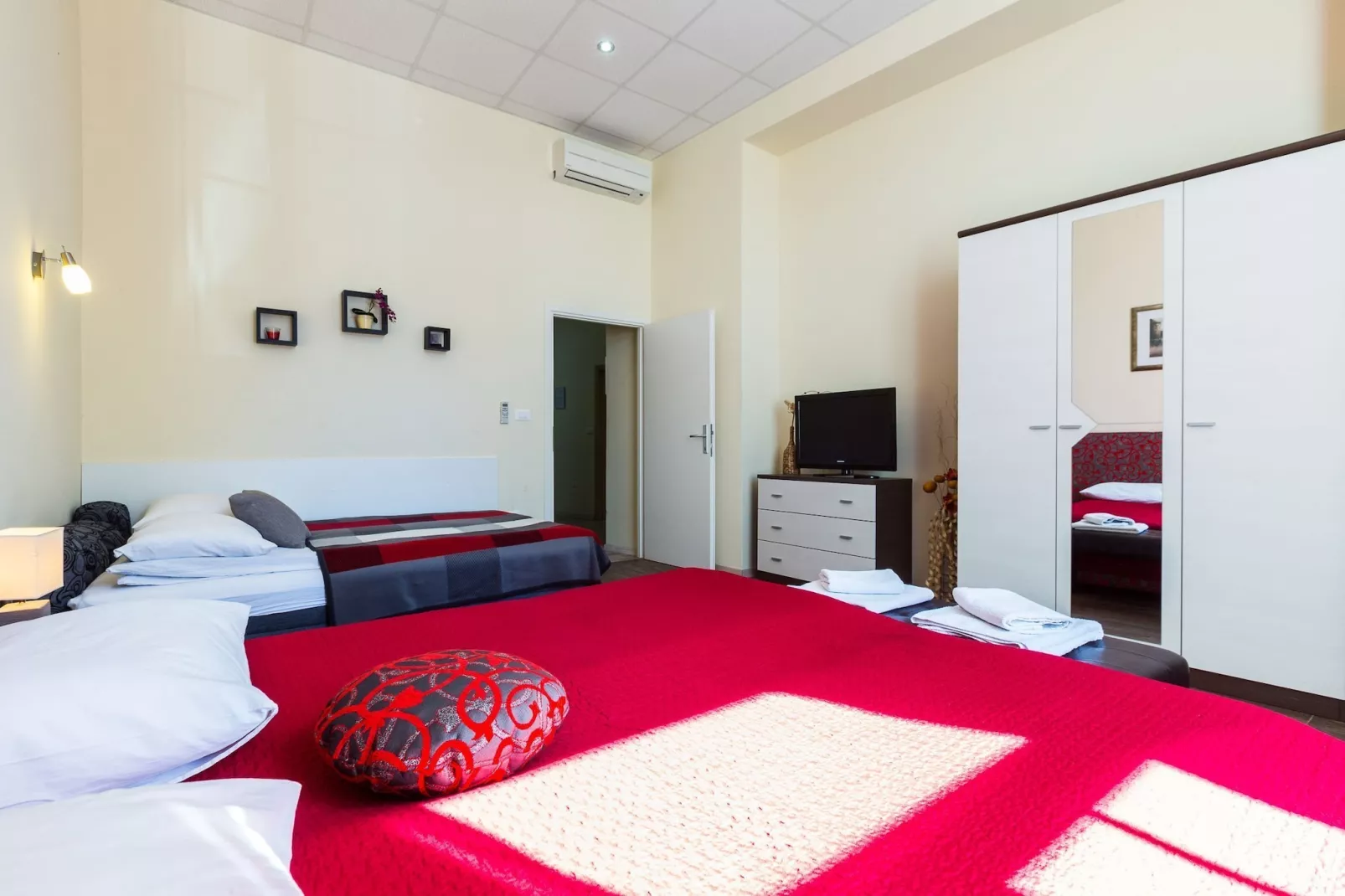 Charming and Historic Old Town Apartments - One Bedroom Apartment-Bedroom