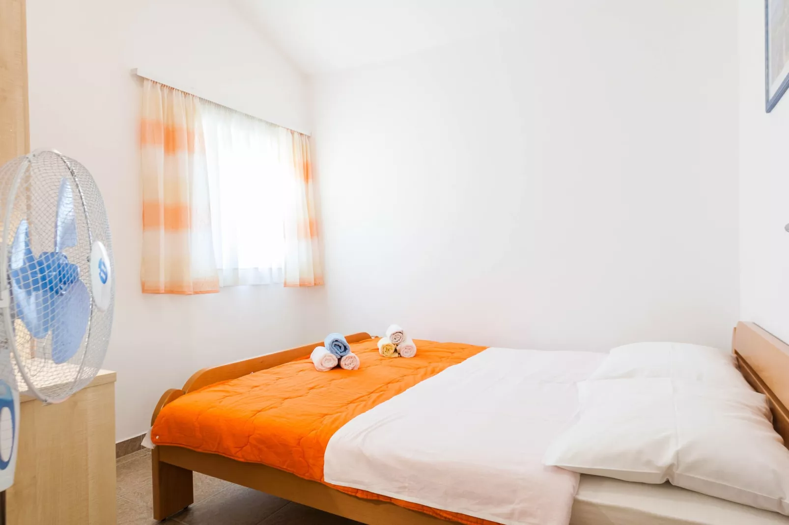 Cozy Apartments in Zadar with Sea and Mountain Views - Studio Apartment with Mountain View (owner 4)-Bedroom