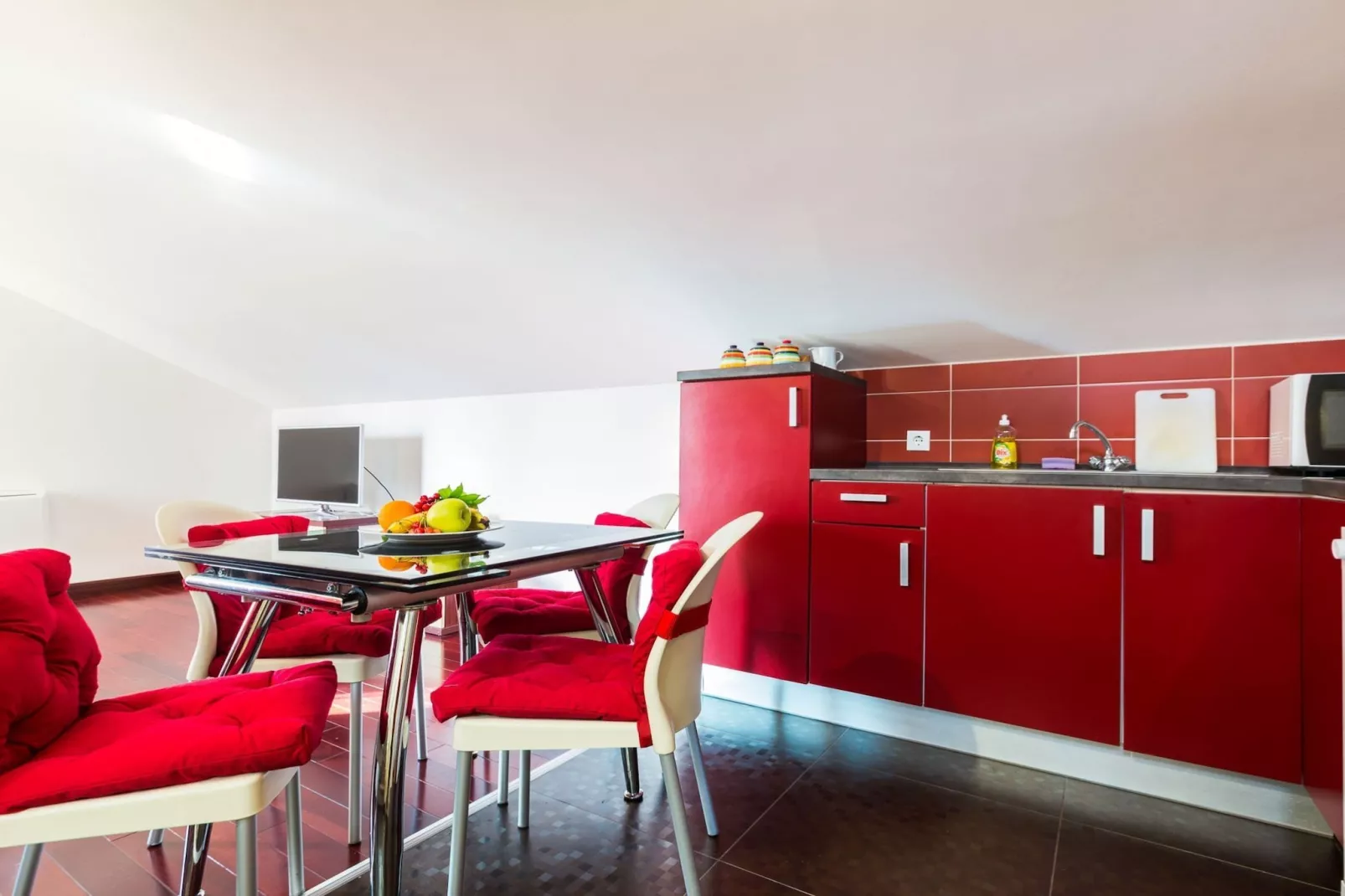 Elegant and Lavish Leisure Apartments Zadar with Outdoor Pool  - One Bedroom Apartment (owner Marasca)-Kitchen
