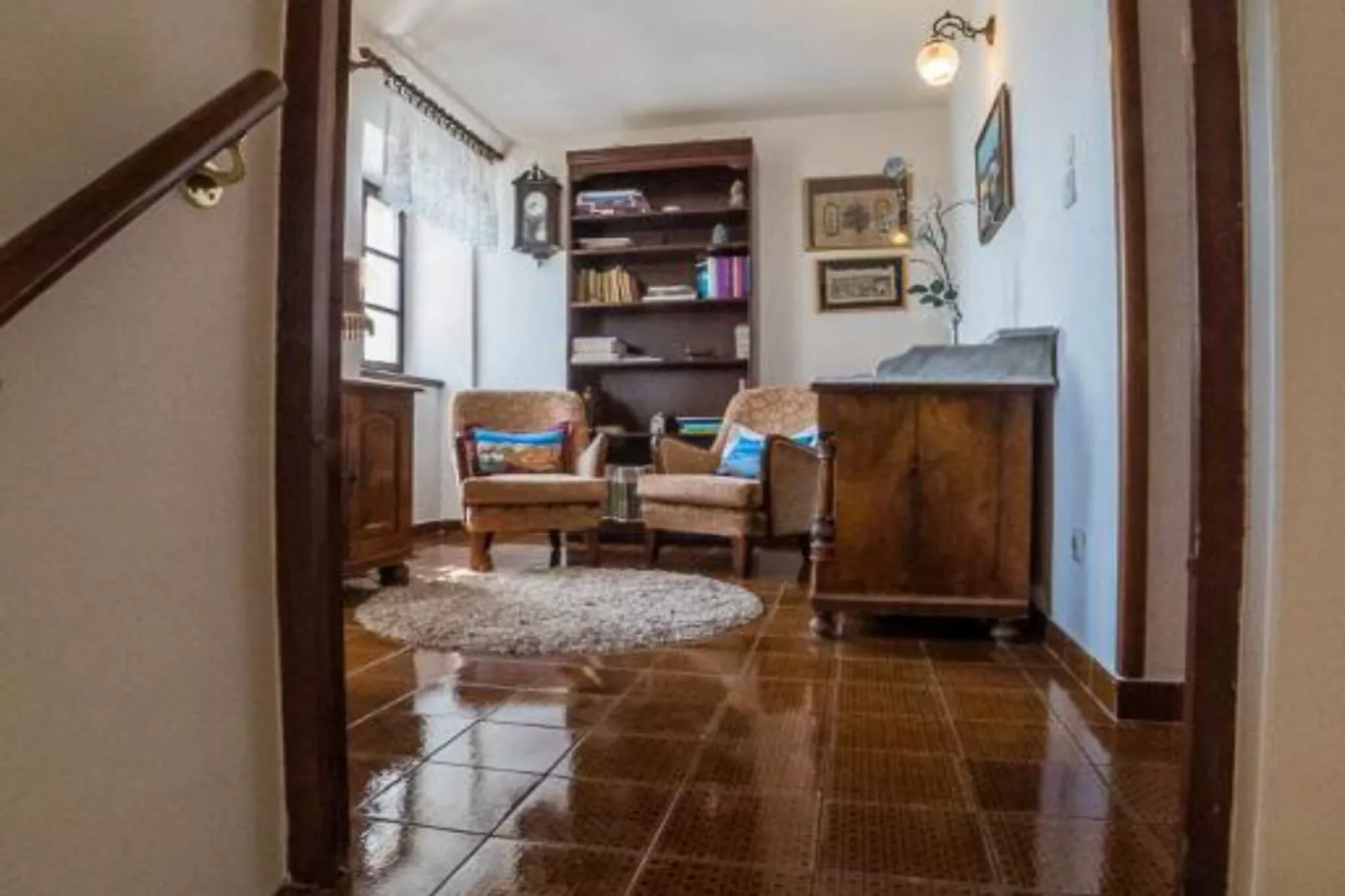 Stone House Seaside Retreat on Brač Island - Two Bedroom Apartment 1-Wohnzimmer