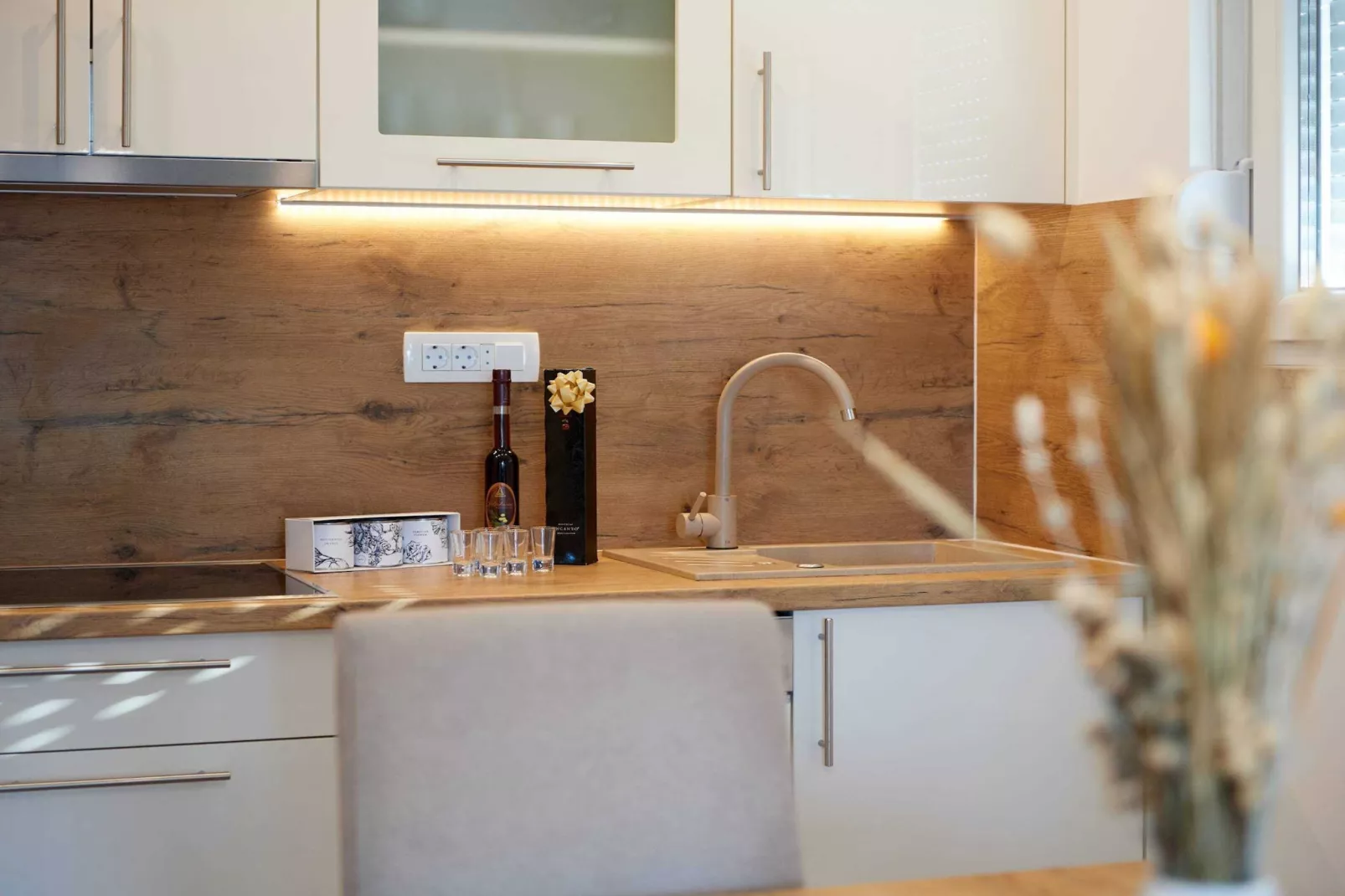 Exclusive Okrug Gornji Apartment with Shared Pool - Two bedroom Apartment with Shared Pool-Küche
