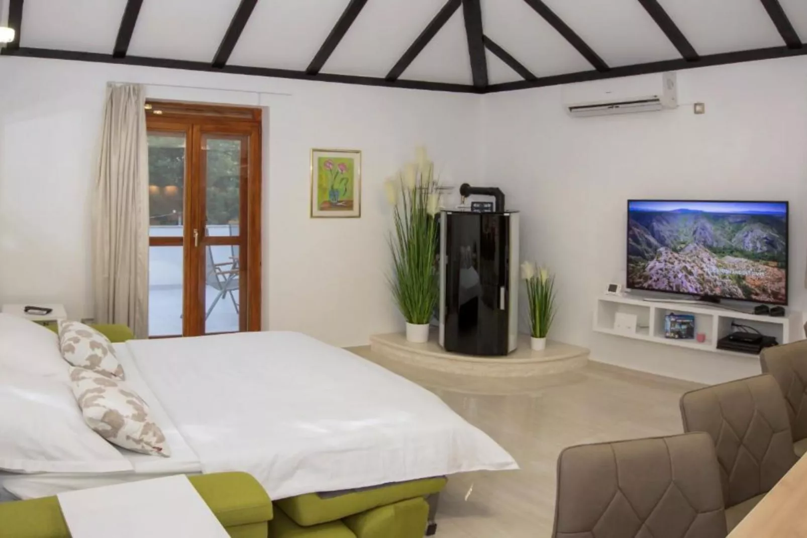 Villa Gabriel - Three Bedroom Villa with Outdoor Pool-Chambre