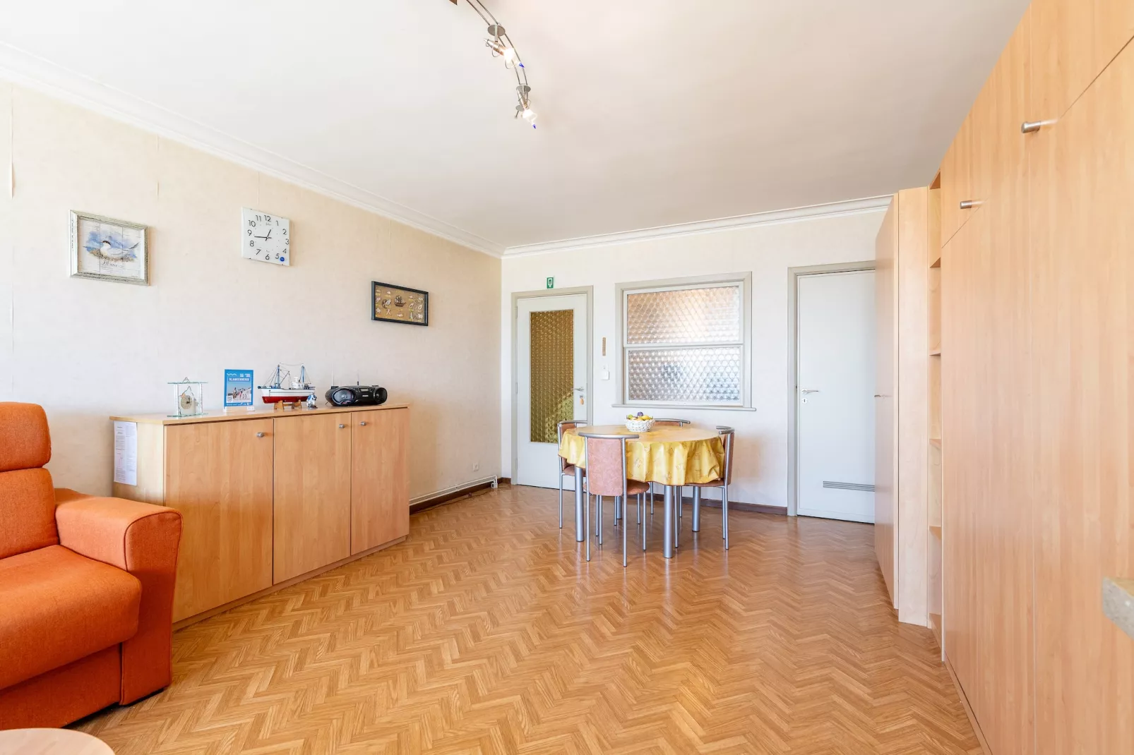 EXCELSIOR 56G-Living room