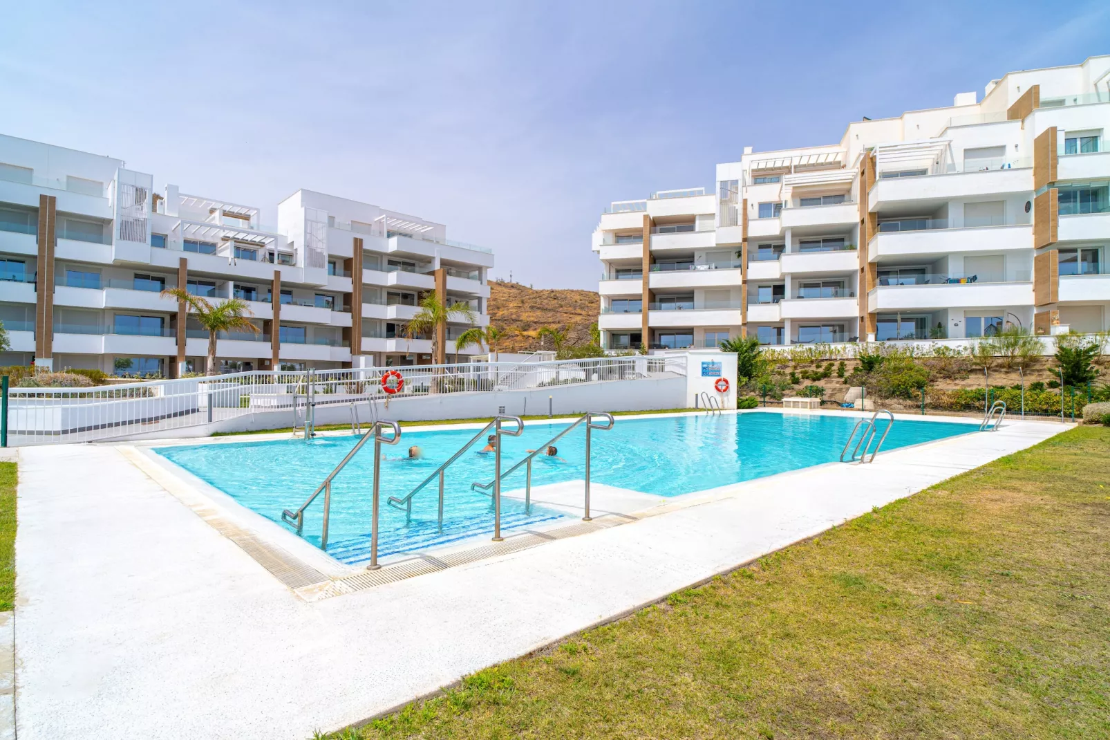 Luxury Living Isea 3114 by Casasol-Swimming pool