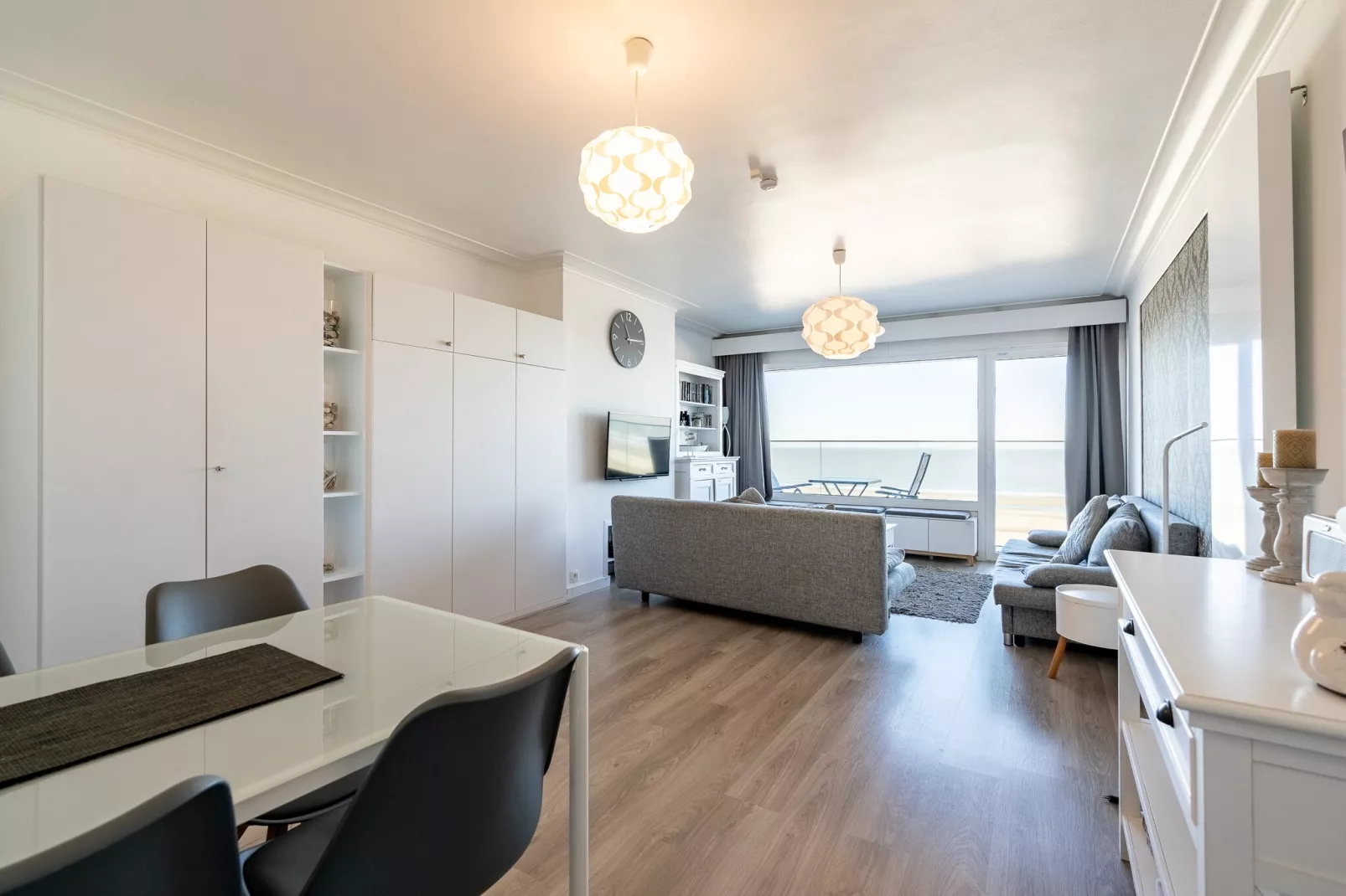EXCELSIOR 32G-Living room