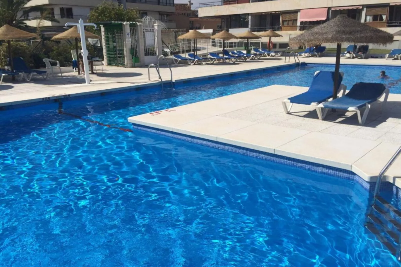 503 Nogalera-Schwimmbad