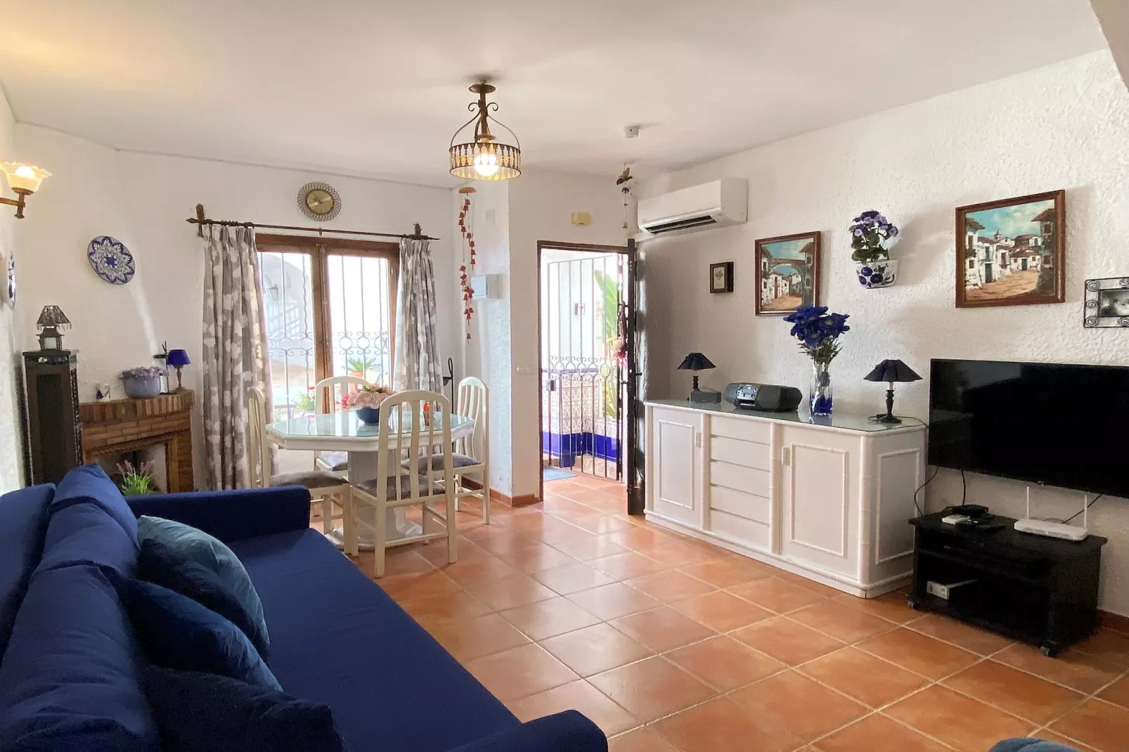 Nueva Nerja 52 Pueblo Andaluz by Casasol-Living room
