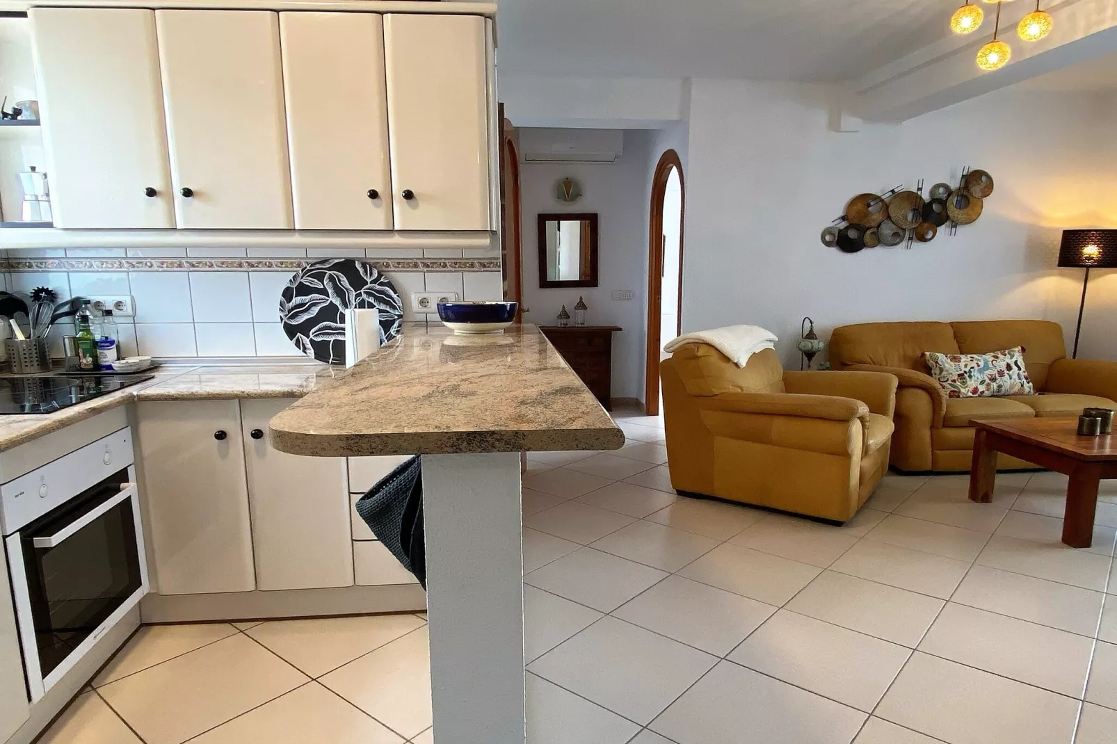 Penthouse Seaview Centro by Casasol-Cuisine