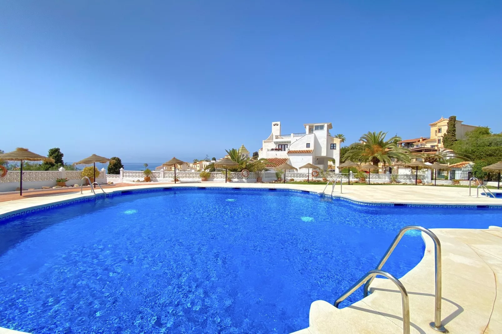 Capistrano Playa 715 by Casasol-Schwimmbad