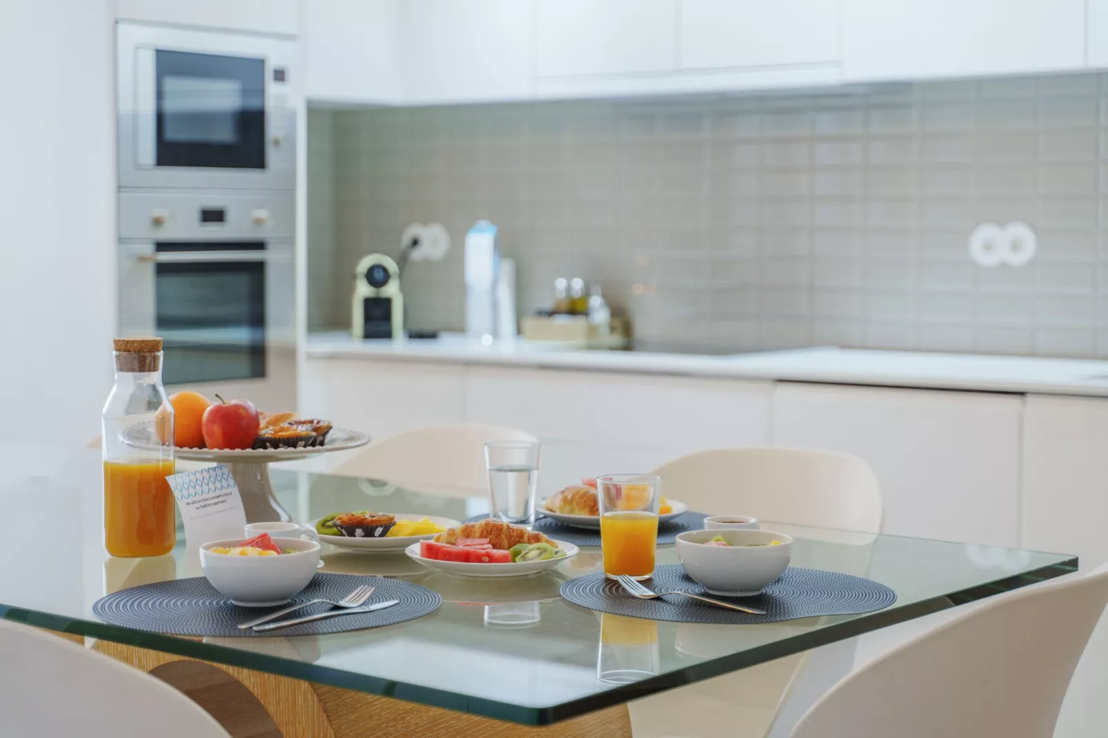 Feel Porto Downtown Art Tile-Kitchen