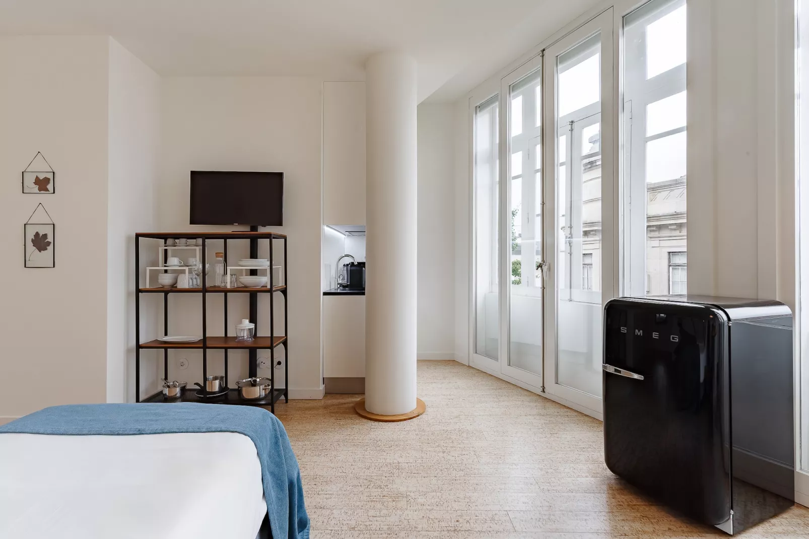 Iconic Nightlife Studio 204-Bedroom
