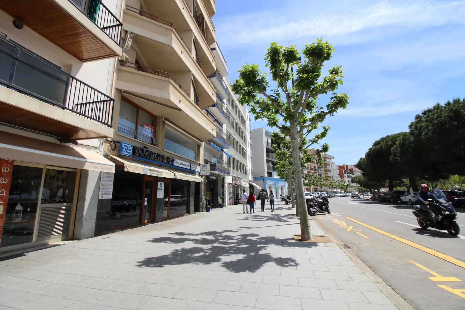 2006-AV. RHODE 89 Entresol +PRK4-5-Im Freien