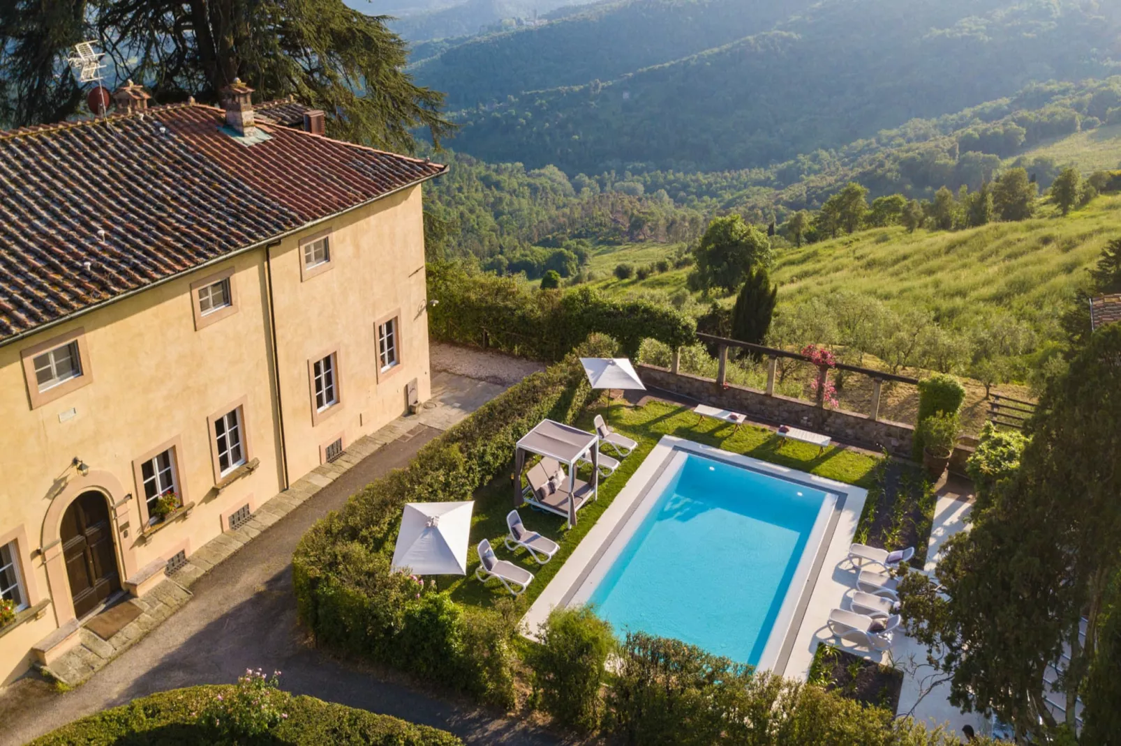 Villa Borbone - perched on the Lucca Hills-Untagged