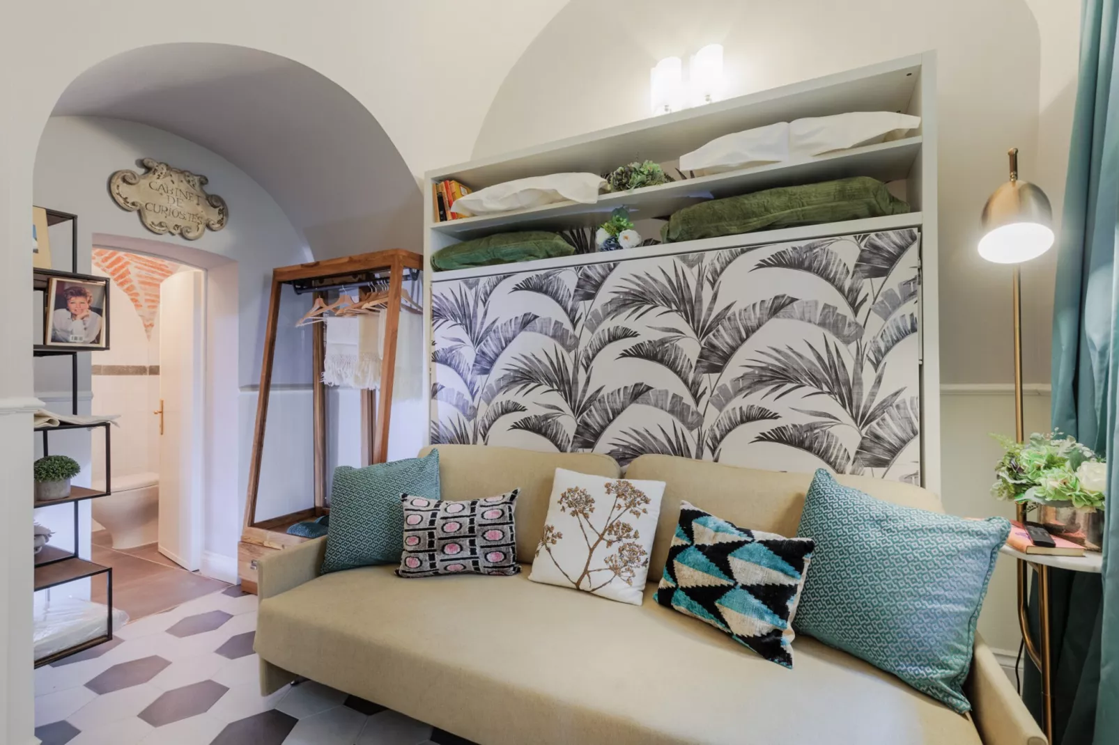 Busdraghi Studio,Stylish at Via Fillungo-Untagged