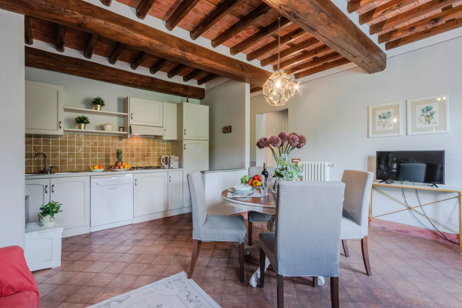 Donato, Farmhouse Apartment with Pool-Untagged