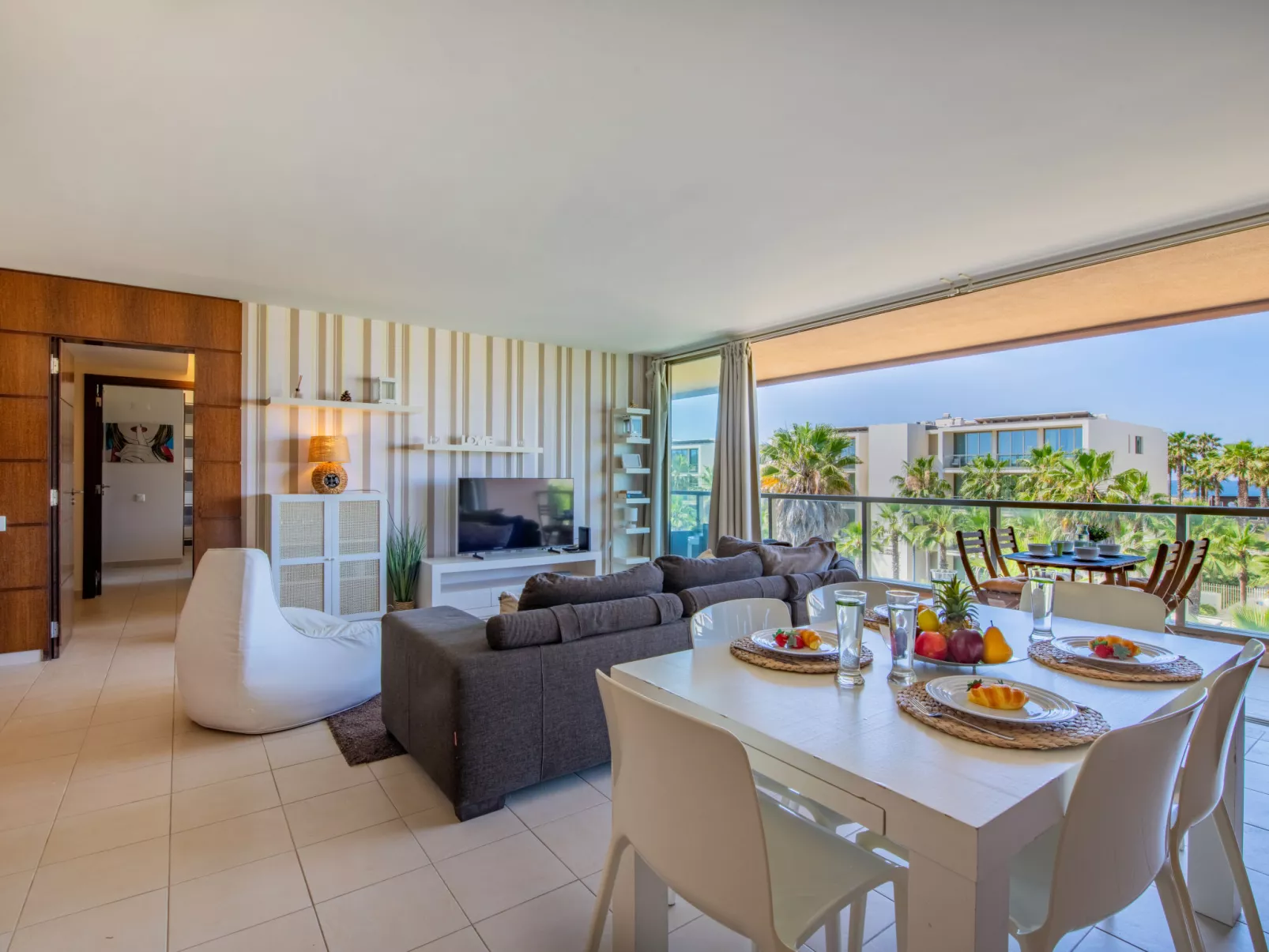 Algarve Sun-Sea Retreat-Inside