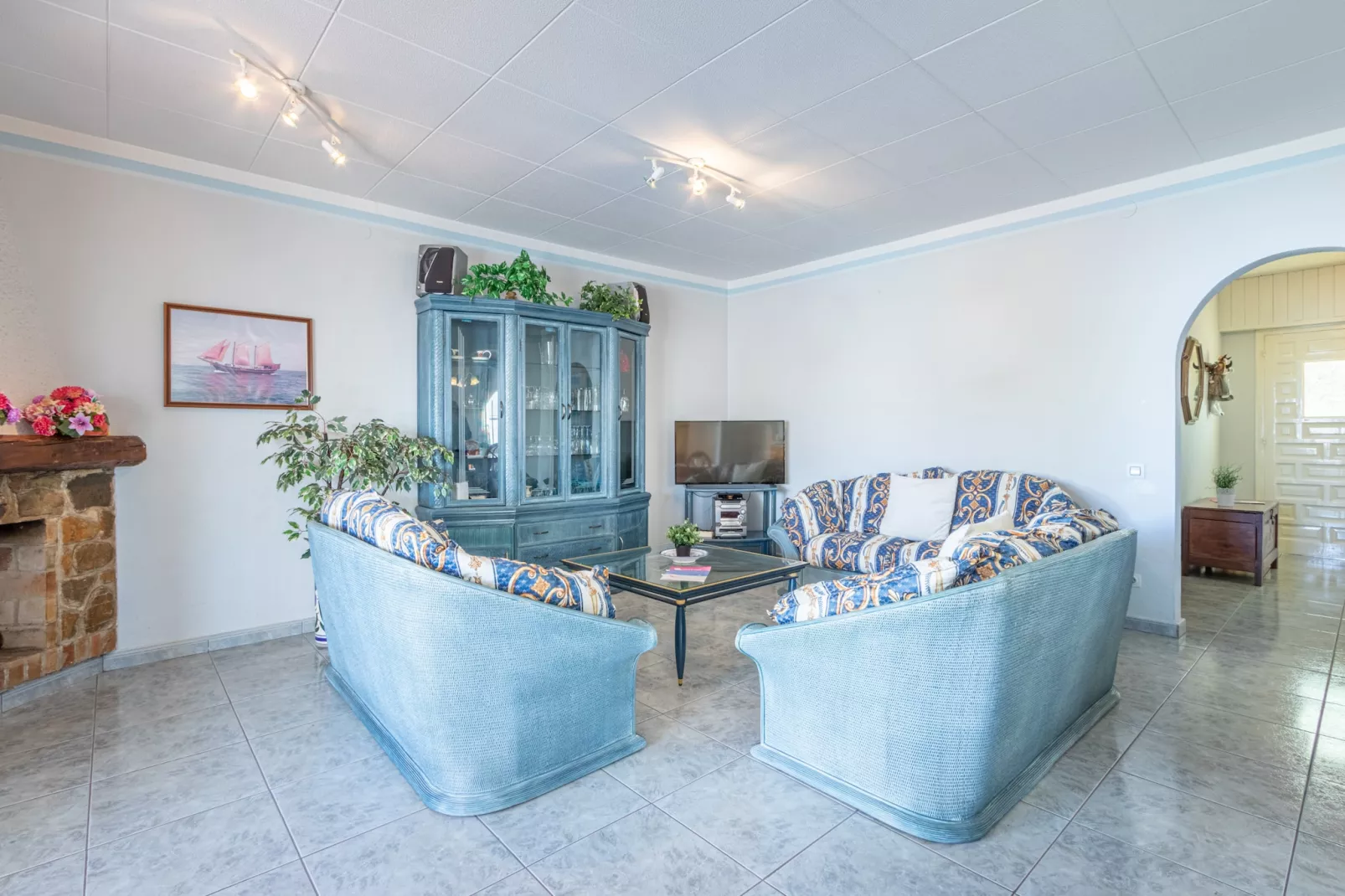 0038-CREUS 33 A-Living room