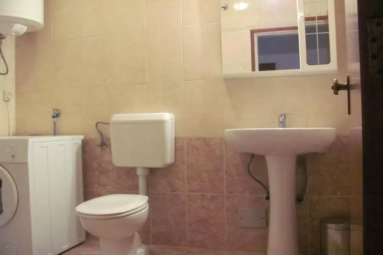 Guest House Zec - Apartment A2+2-Bathroom