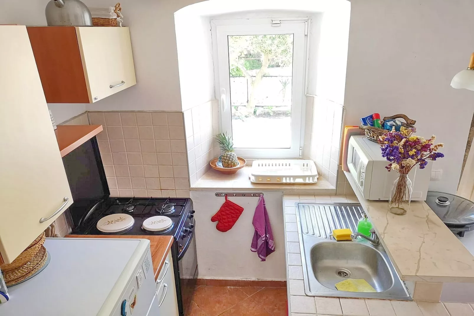 Olive's Apartment-Two Bedroom Apartment with Terrace-Küche