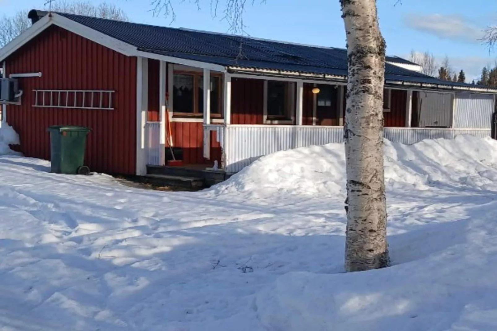 Gemütliche Hütte am See Gardsjon Lidsjoberg - Im Freien