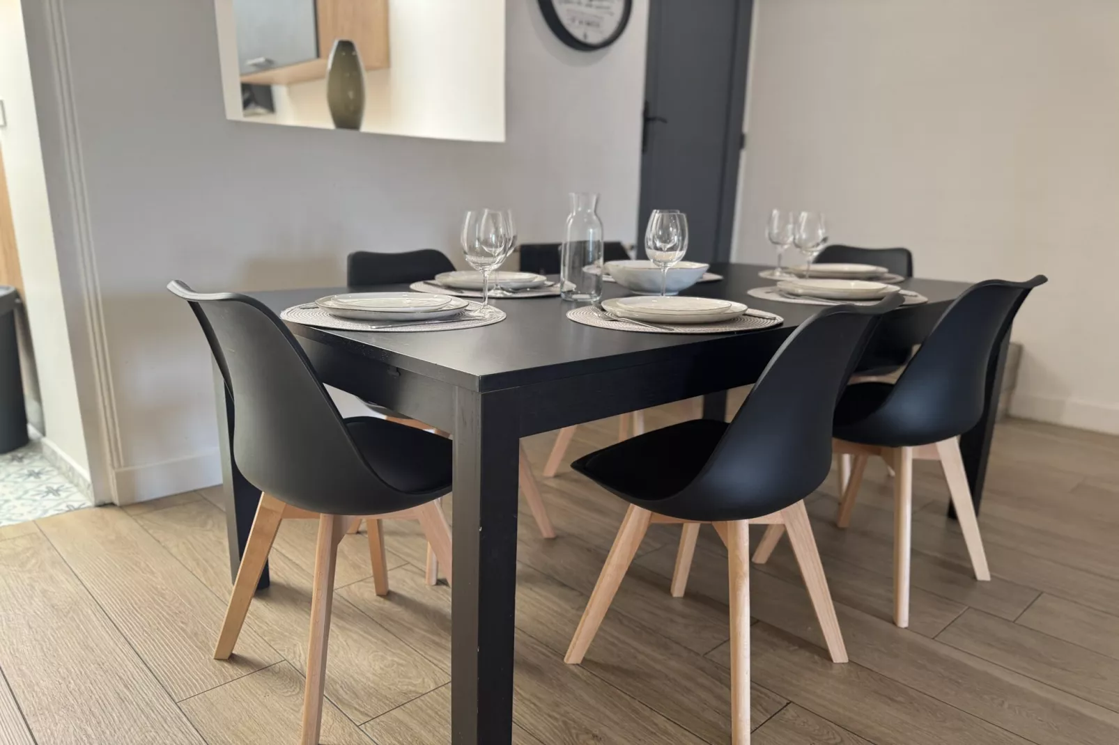 Le Maki - 10 pers - Piscine - Rêve au Mans-Dining room