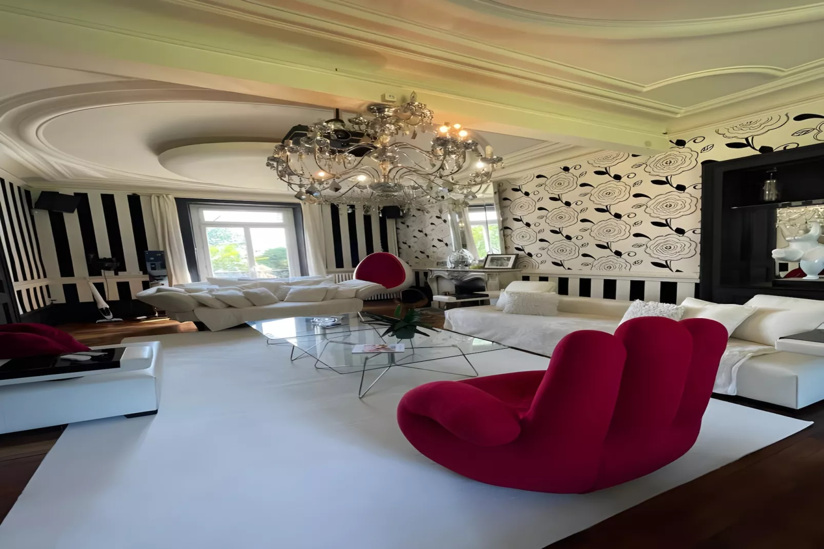 Domaine de la Belvaudière - 22pers - Piscine - Lux-Living room