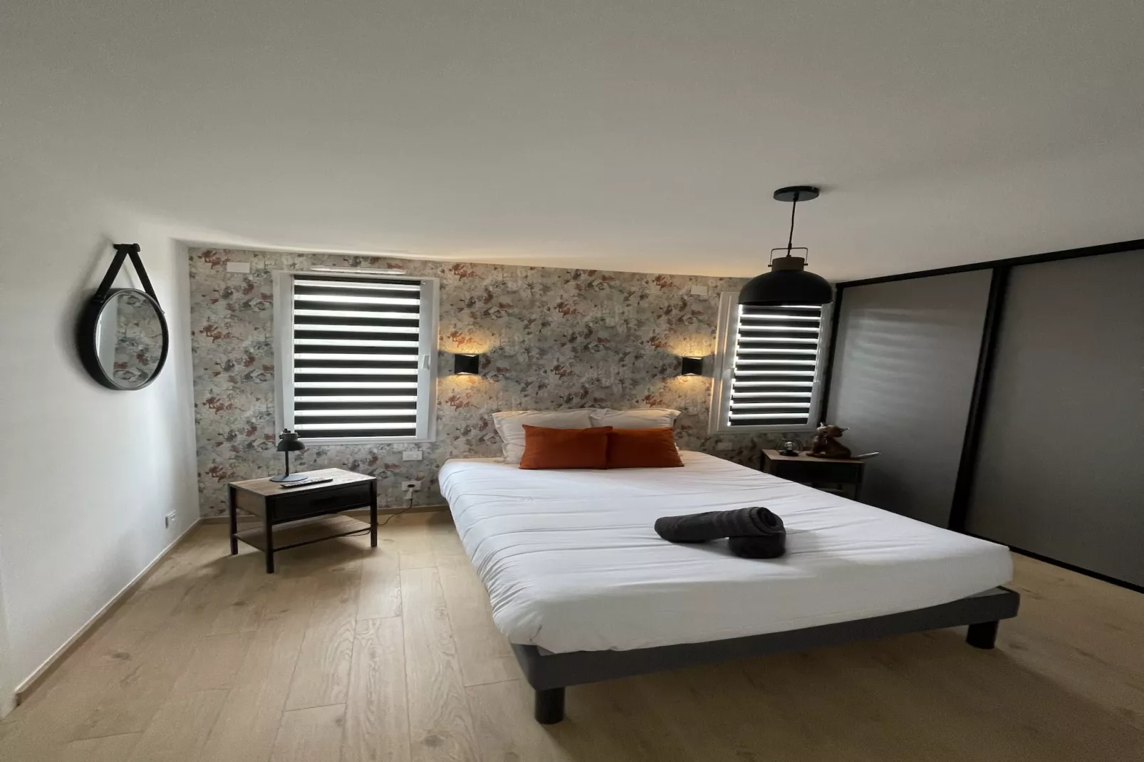 Le Yucca Spa - Jacuzzi - 8p - Rêve au Mans-Schlafzimmer