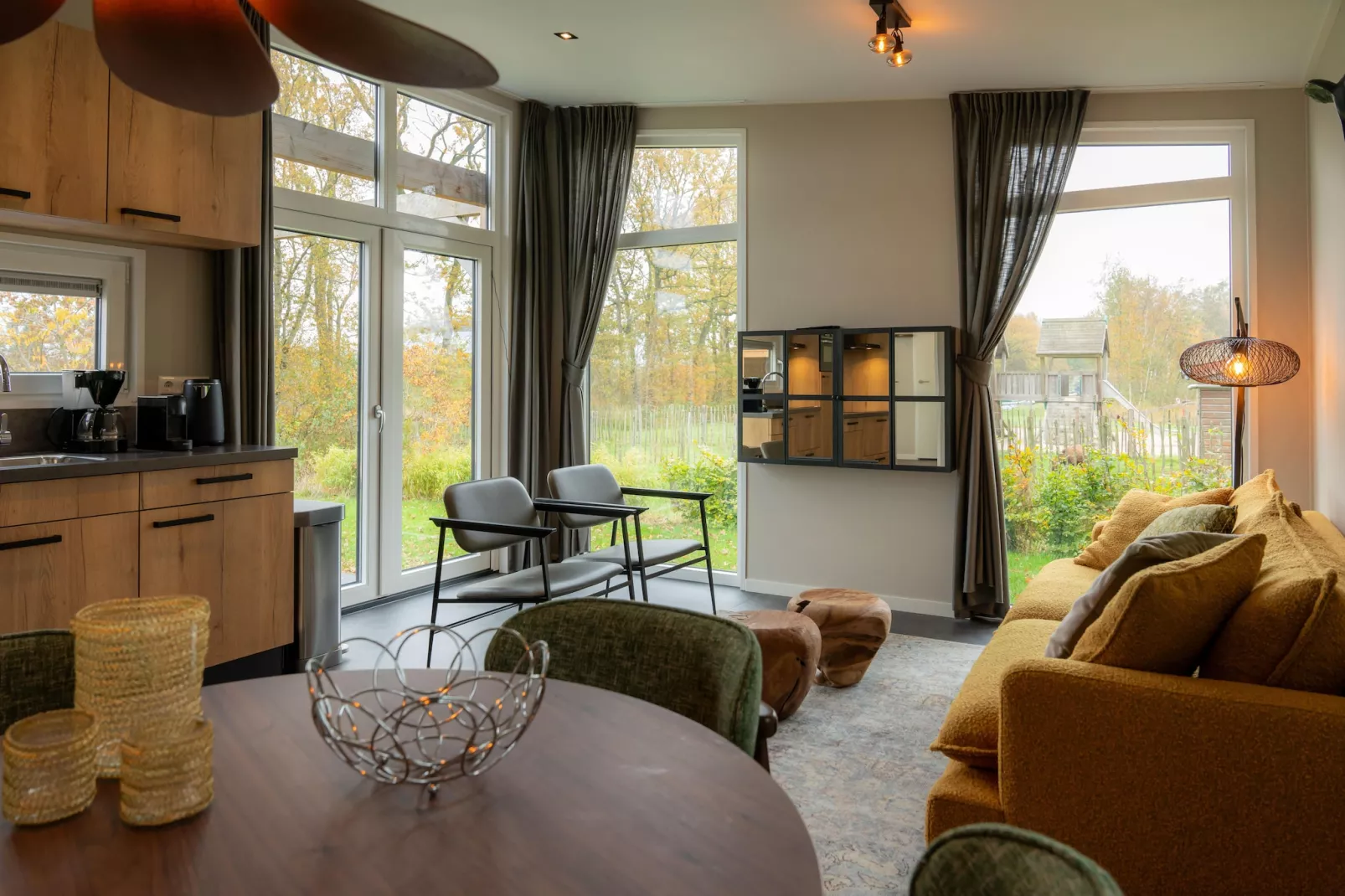Yn't Bosk 10-Living room