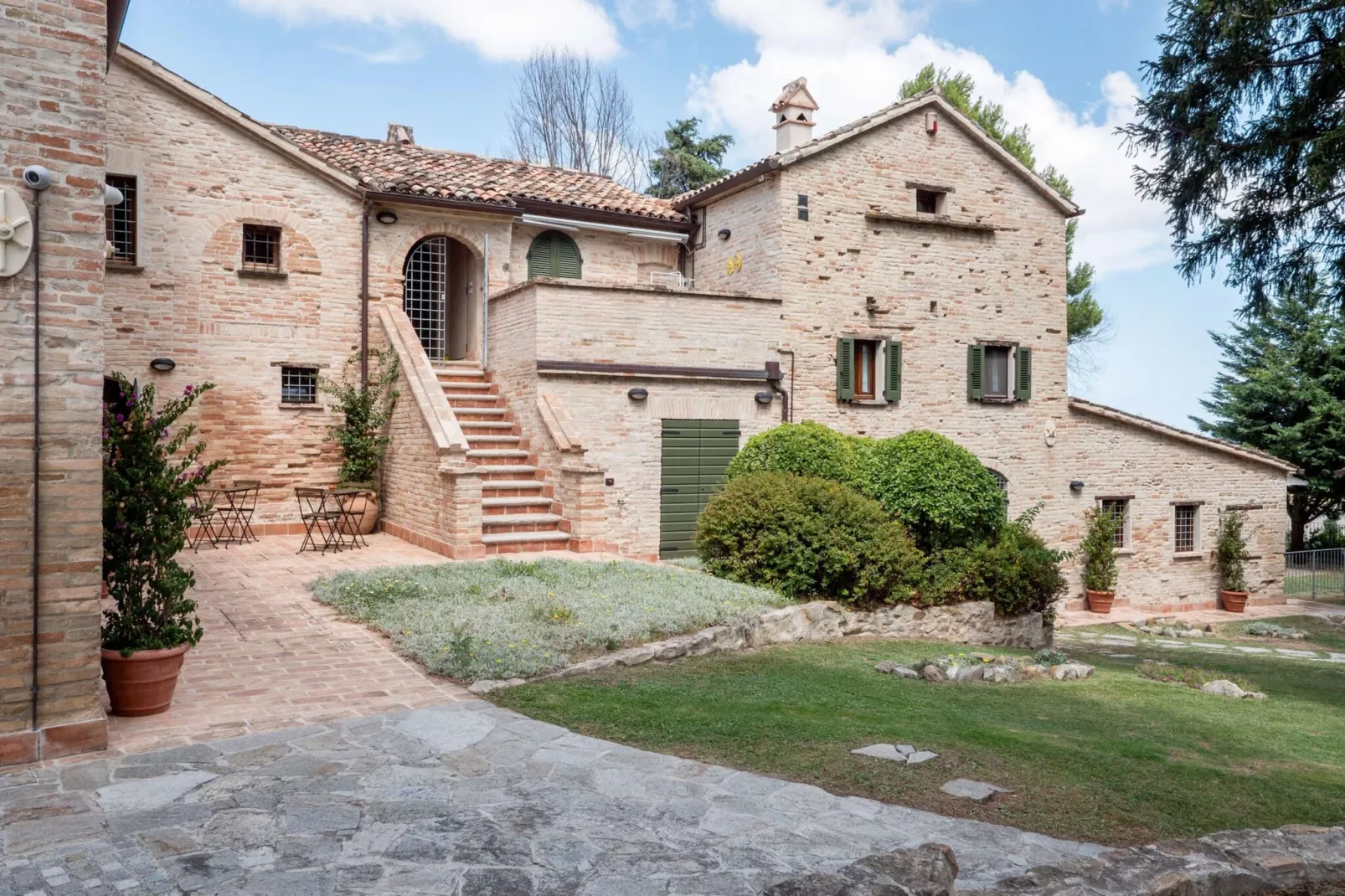 Appartamento destra grande-Exterior in summer