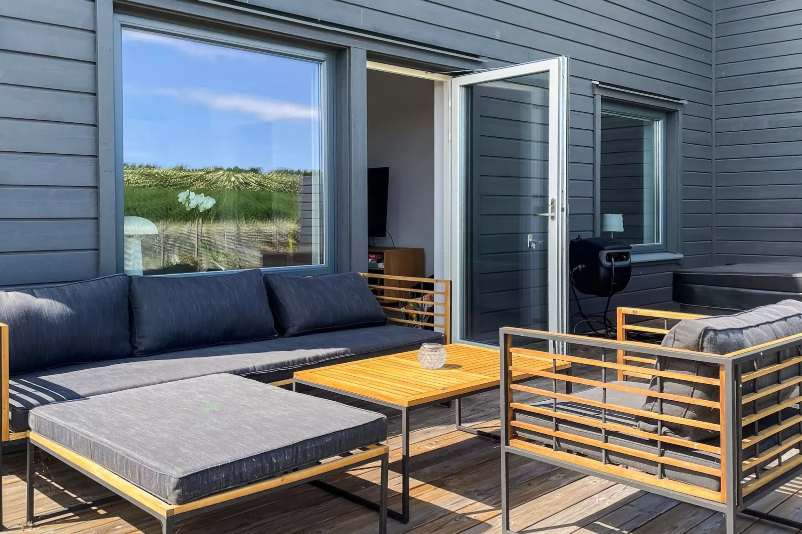 5 Sterne Ferienhaus in MÖRBYLÅNGA-Im Freien