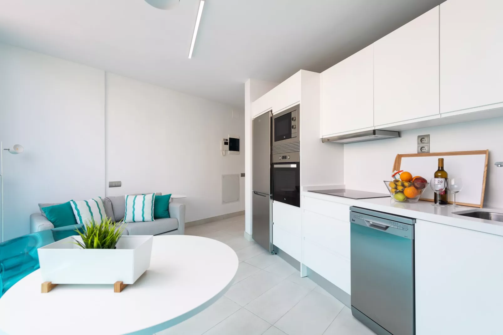 Edison Building 201 By CanariasGetaway-Kitchen
