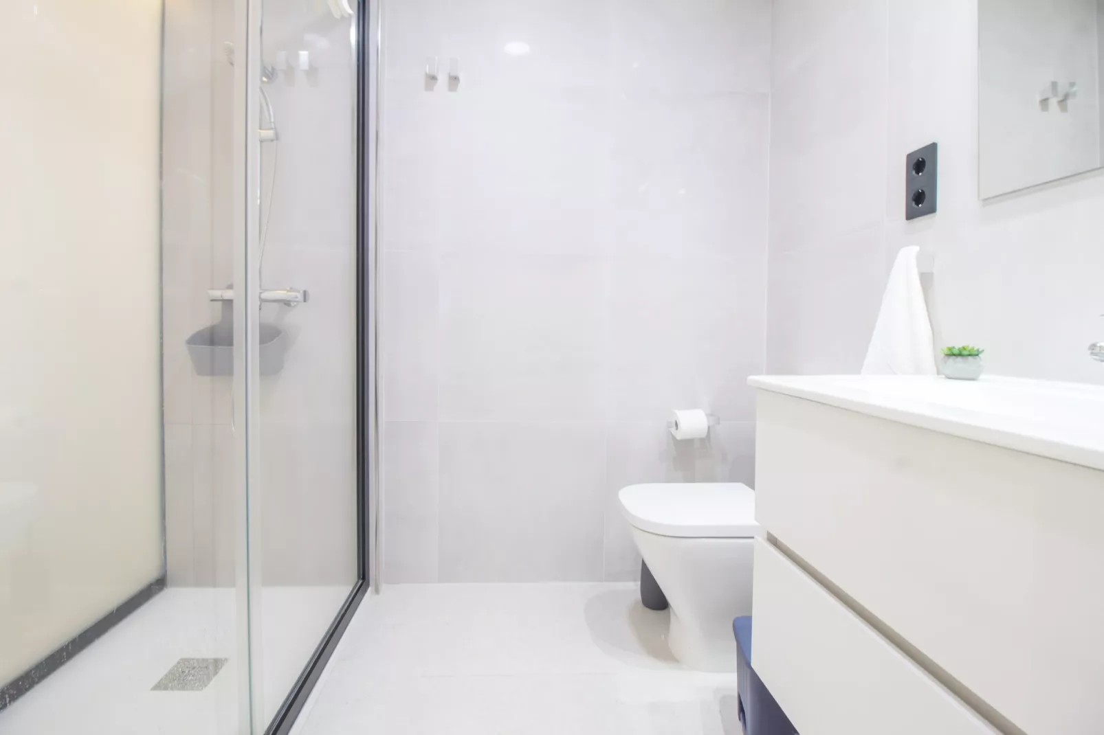 Mainstream home with balcony By  Canariasgetaway-Salle de bain