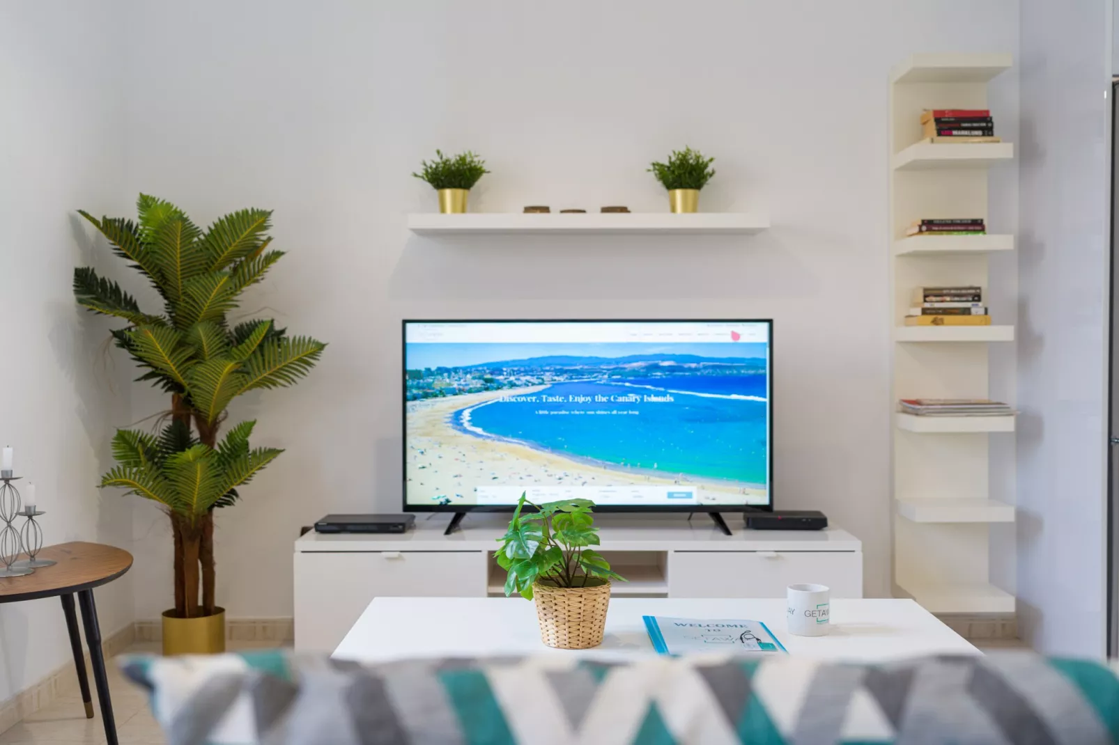 Rejon Home By CanariasGetaway-Living room