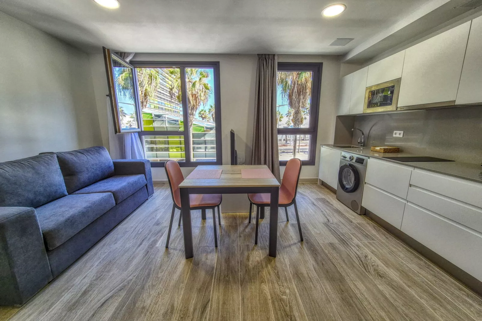 Yan Building 3A by CanariasGetaway-Esszimmer