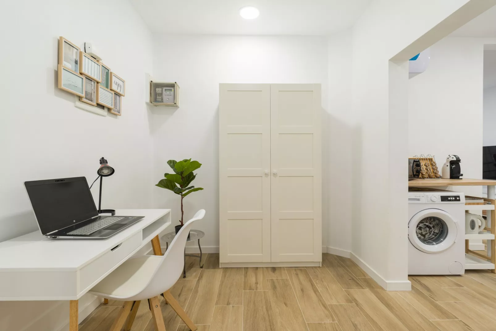 Urban Surf Beach By CanariasGetaway-Living room