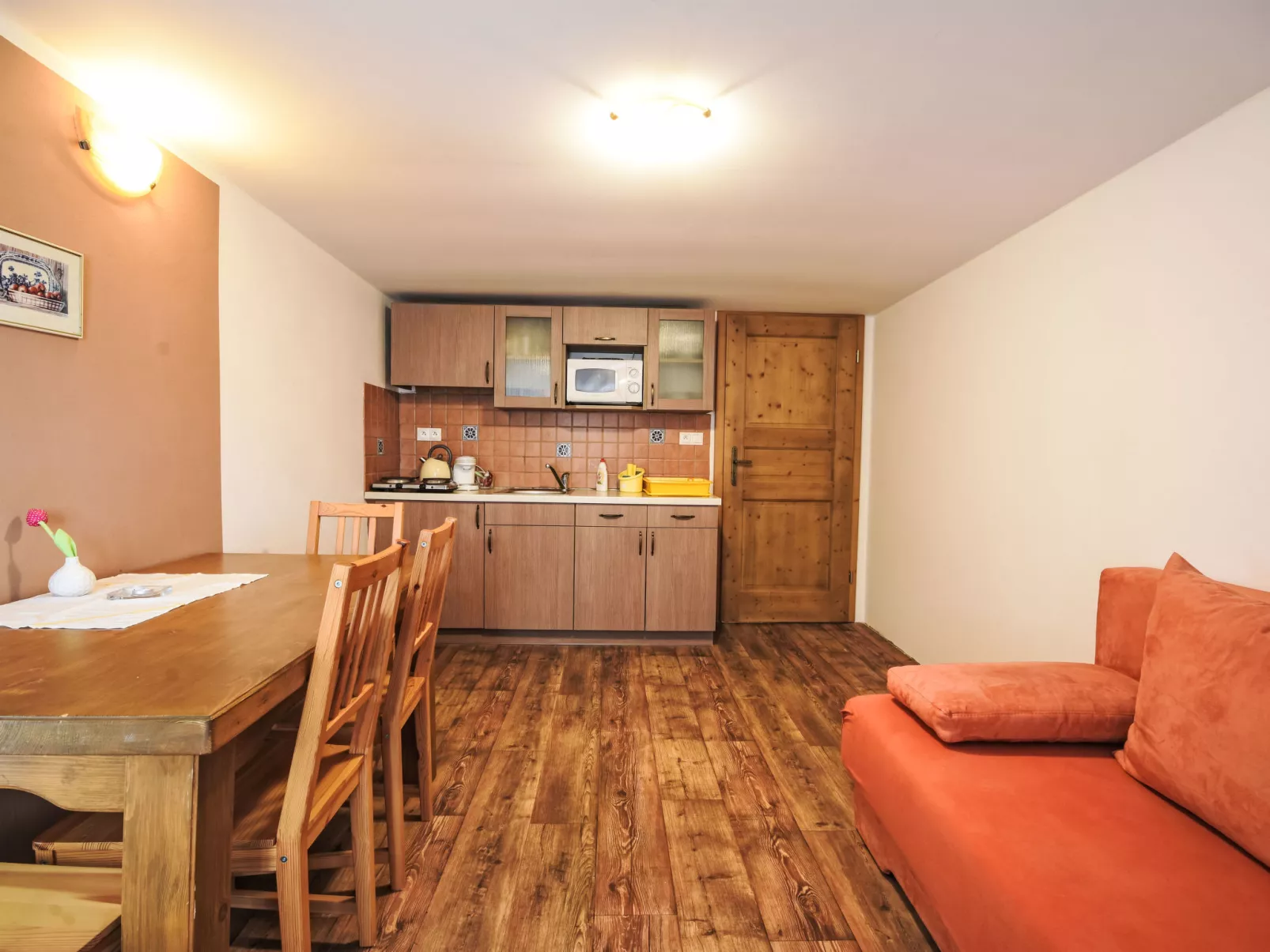 Relax in Farmhouse-Inside