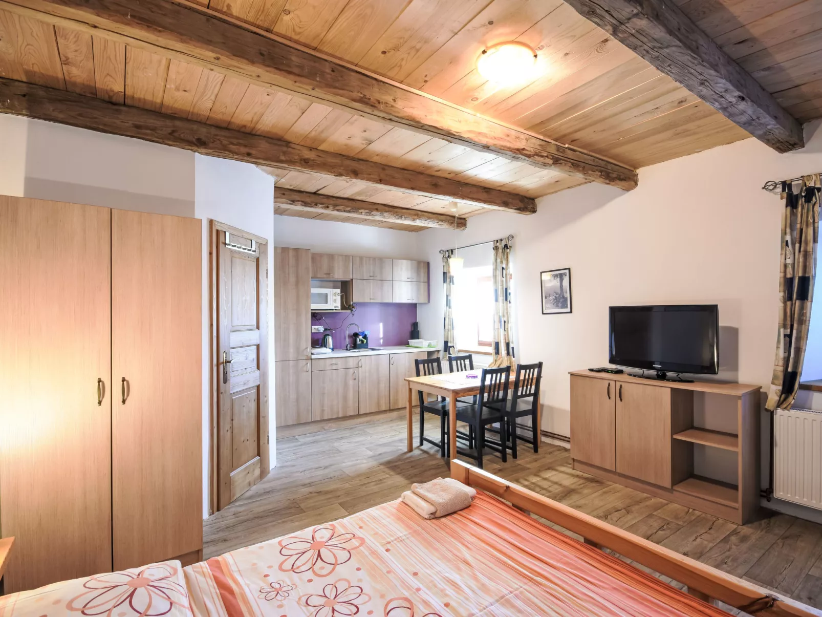 Comfort in Farmhouse-Inside
