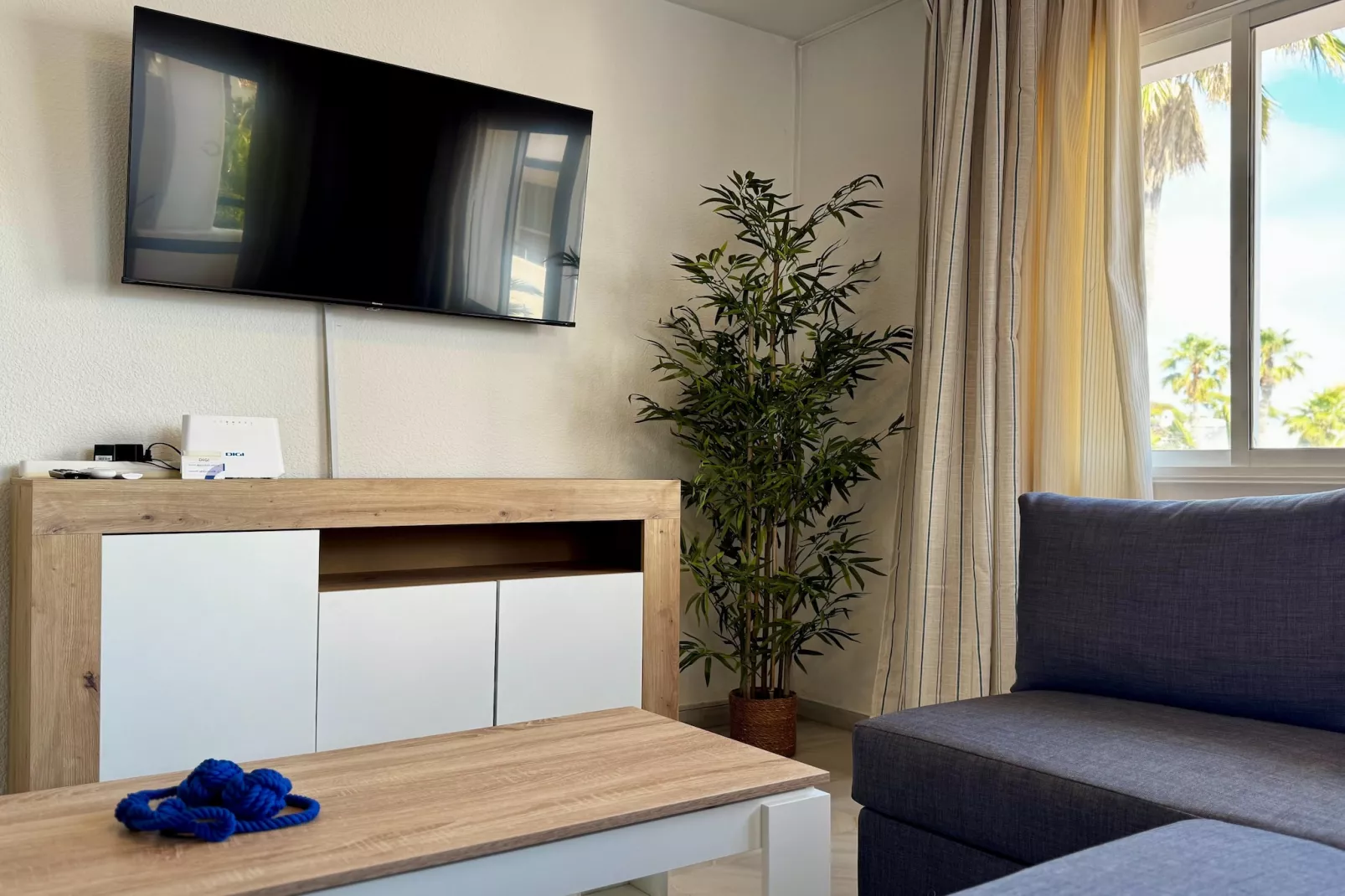 Golf Center-Living room
