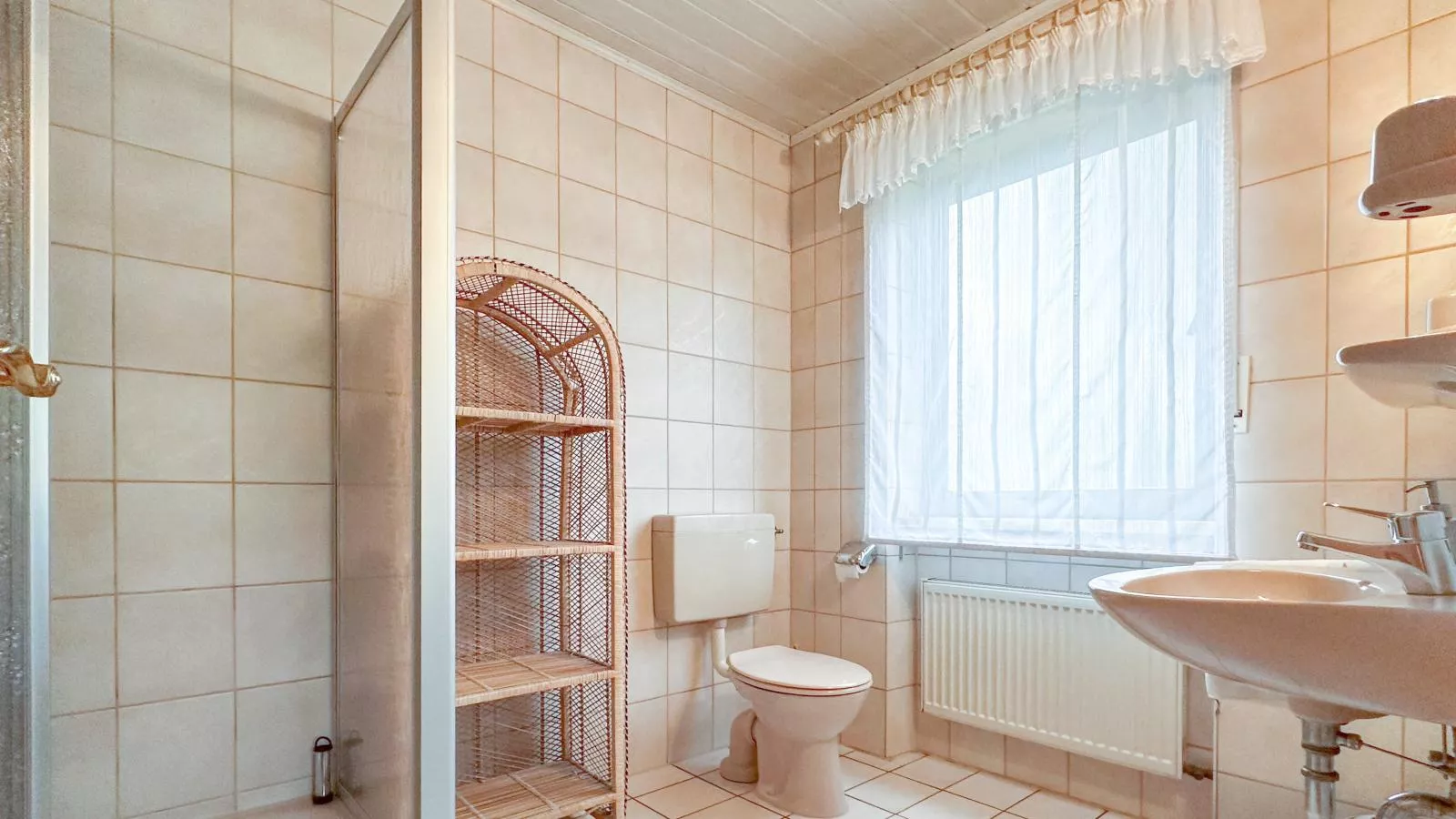 Hermes-Lex Weingut-Bathroom