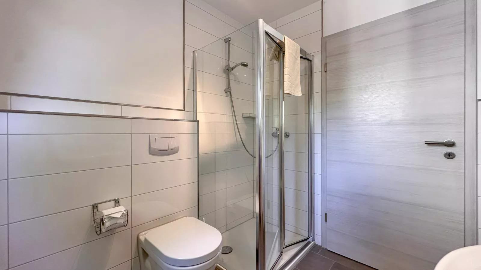 Mit Herz-Salle de bain