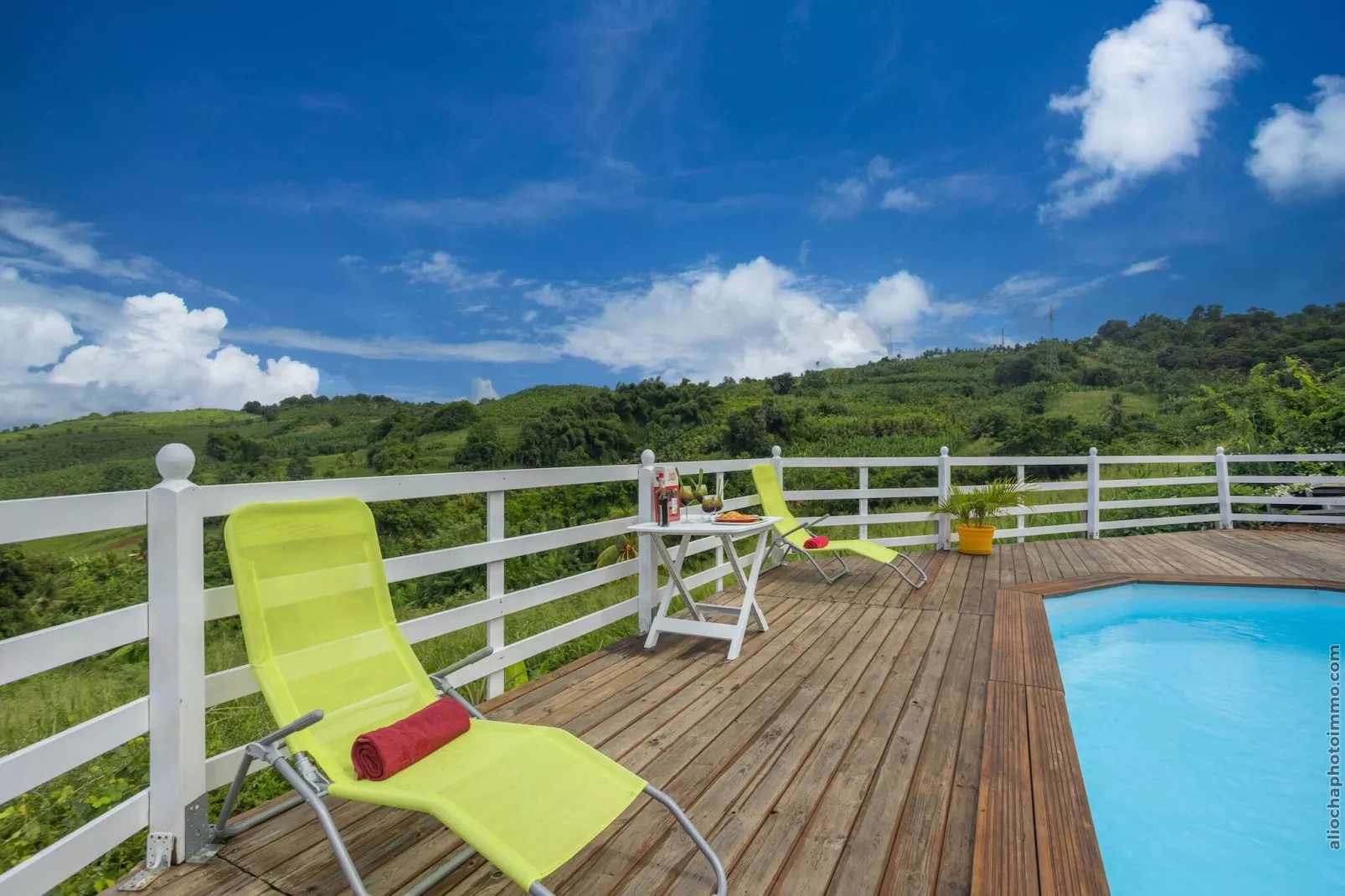 Bungalow avec piscine au cœur de la Campagne Oge - Schwimmbad