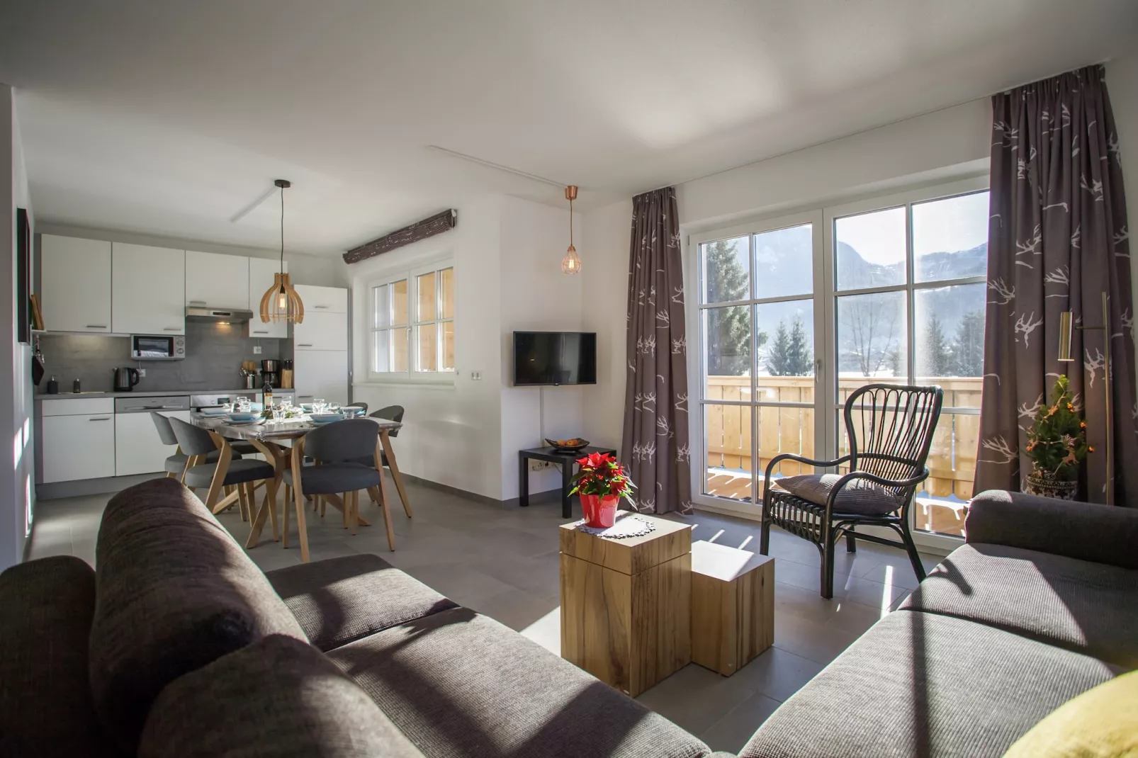 Residenz Edelalm - Top 4-Salon
