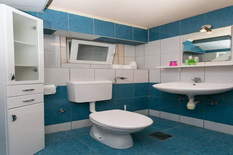 Guest House Barbara - broj 4 - NE RADI!!!!!!!!!!!!!-Bathroom