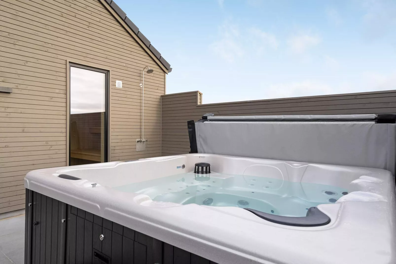 Luxury Villa with Pool - By Traum Ferienwohnungen-Spa